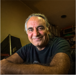 Γιώργος Χριστιανάκης (1) Γιώργος Χριστιανάκης